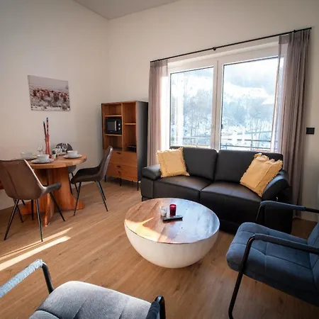 Gemuetliche Kombination Aus Zwei Ferienhaus